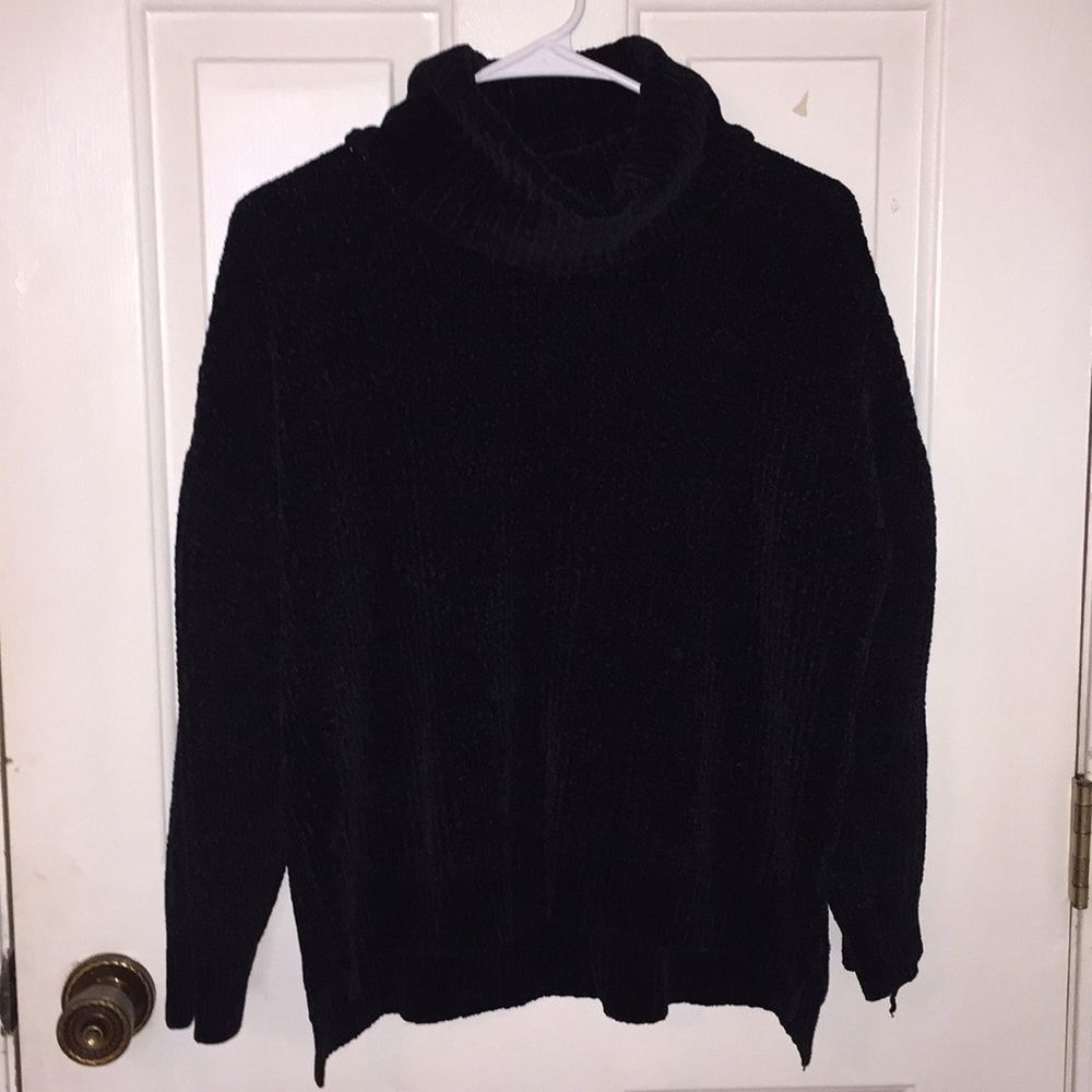 Loose Turtleneck Sweater